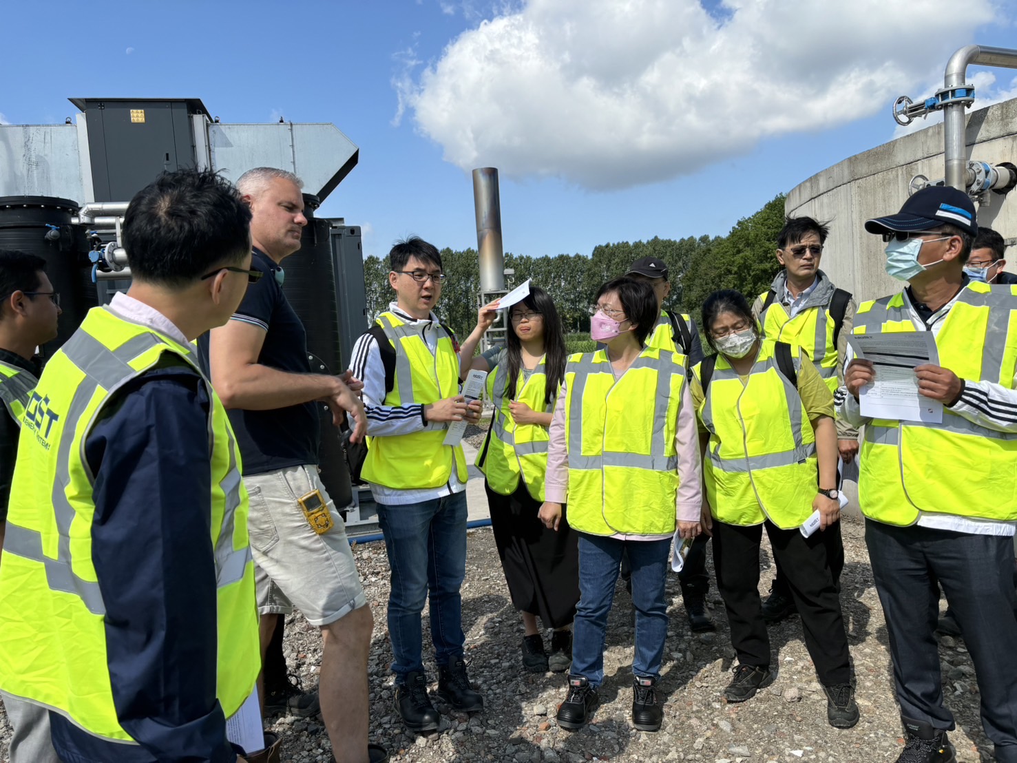 ▲彰化縣長王惠美率團參訪荷蘭牛糞沼氣發電廠，借鏡荷蘭經驗循環經濟奇蹟，以沼氣收集與再利用，讓牛糞變黃金。（彰化縣政府提供）