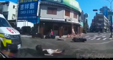 滑水道 救護車 台南 路口