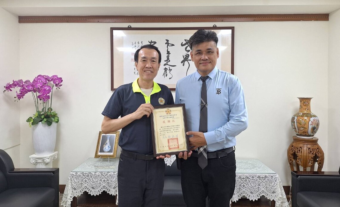 善心禮儀公司無償協助榮民後事 榮服處頒贈感謝狀表彰善行