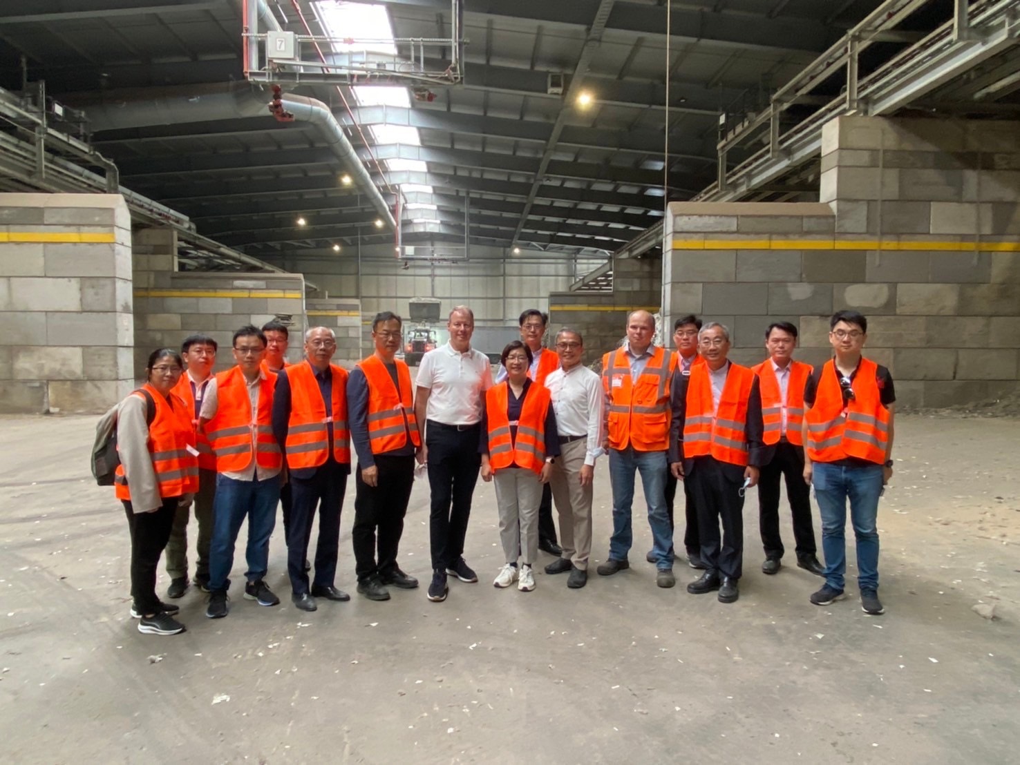 ▲彰化縣長王惠美率團參訪德國瑞曼迪斯集團，探討廢棄物再利用與碳排減少。（彰化縣政府提供）