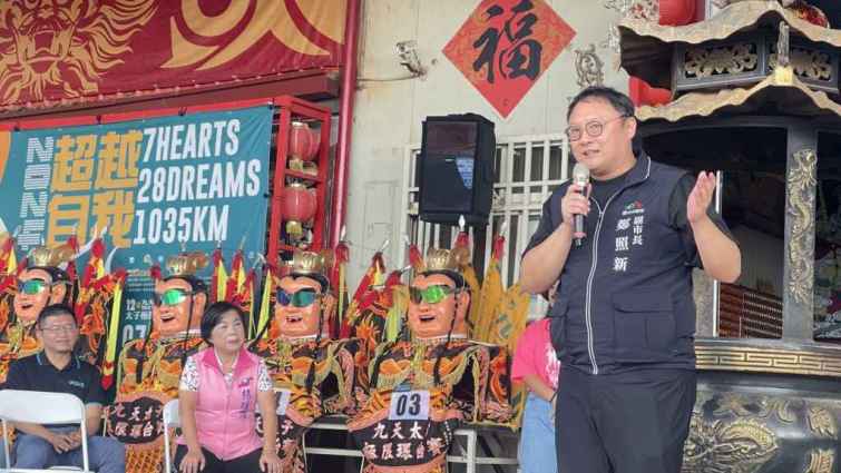 ▲台中副市長鄭照新蒞臨現場勉勵選手。（台中市文化局提供）