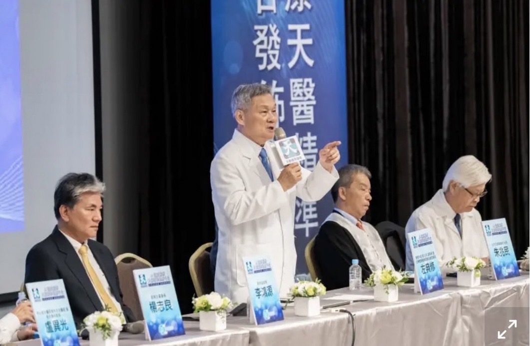 ▲長樺醫療集團總裁暨板橋國泰醫院院長駱長樺醫院領軍,天醫精準健康遠距醫療平台宣布成立,具備關鍵核心專業醫護人員服務優勢。(圖/主辦單位提供)