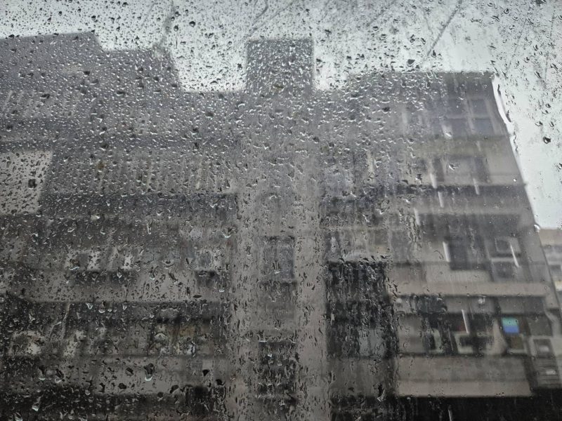 國家警報響 雷雨轟炸北北桃16縣市大雨特報