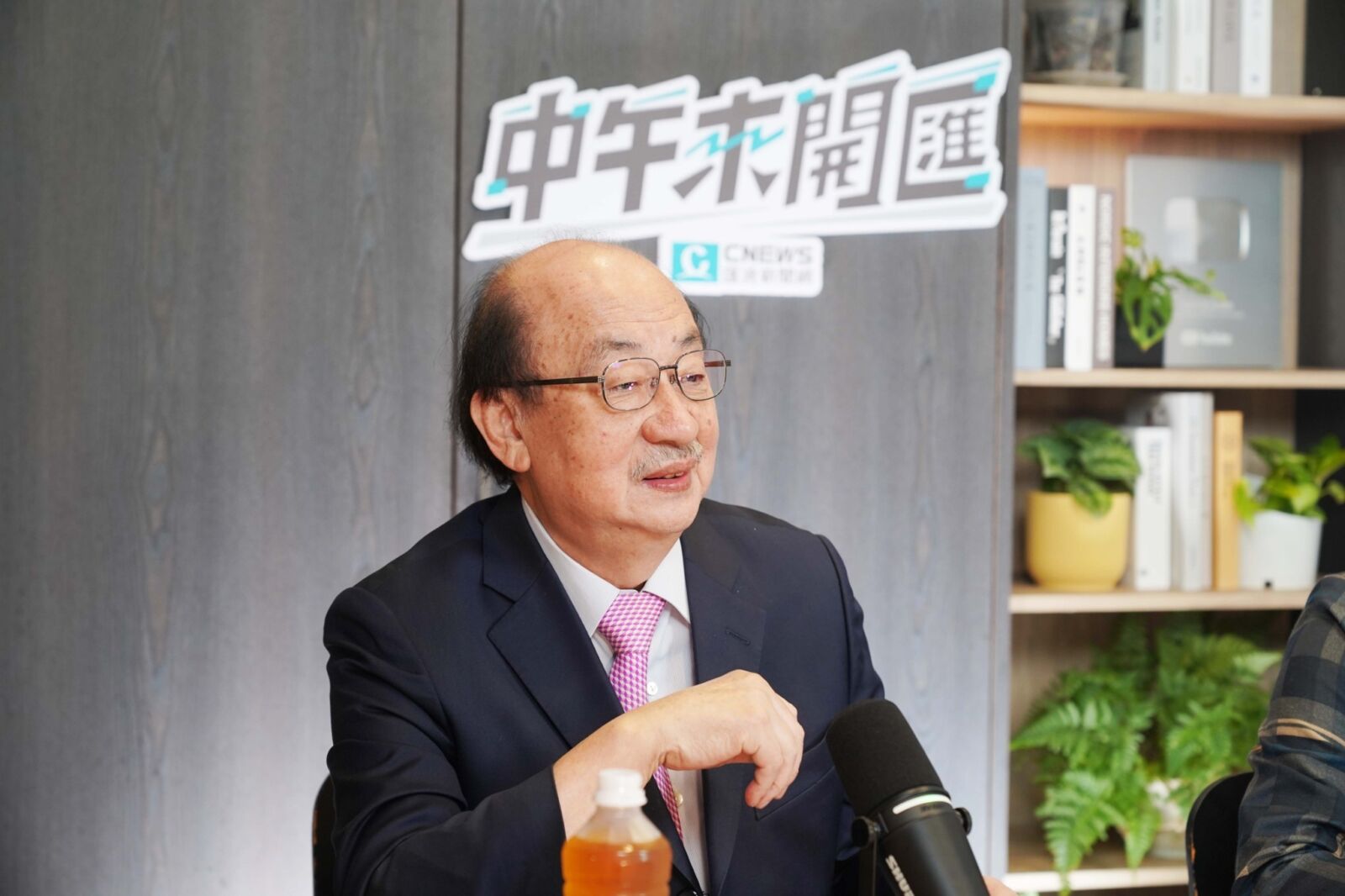 中午來開匯/批國民黨常民意脫節 柯建銘批藍白態度囂張:傅崐萁、黃國昌氣勢高昂 240 中午來開匯/批國民黨常民意脫節 柯建銘批藍白態度囂張:傅崐萁、黃國昌氣勢高昂 239