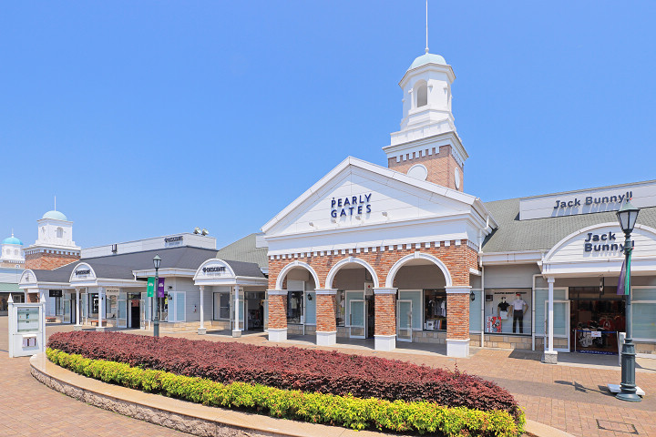 佐野 PREMIUM OUTLETS® 以美國東岸都市風貌為設計靈感,空間開放感十足。 圖:向日遊顧問有限公司/提供