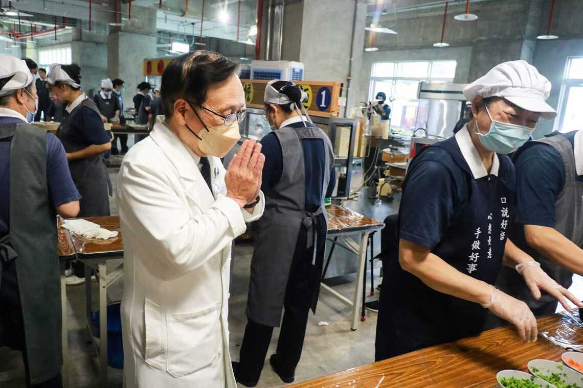評鑑衝刺 台中慈濟醫院志工簡單麵再現盛況