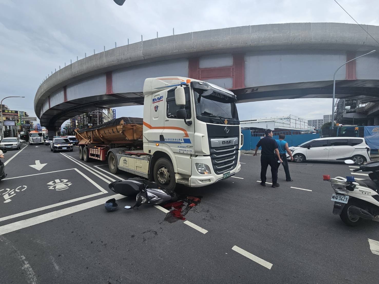 死亡車禍頻發生要警察負責? 警界無奈:毫無道理和邏輯可言 272 死亡車禍頻發生要警察負責? 警界無奈:毫無道理和邏輯可言 271
