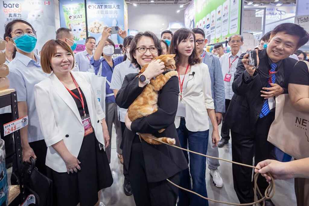 ▲蕭美琴副總統出席2024展昭台北寵物用品展。(總統府提供)