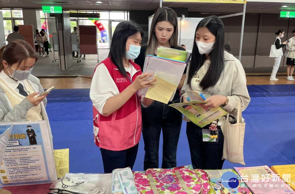 勞動部勞動力發展署雲嘉南分署朴子就業中心將在7月起至8月連續辦理9場次實體與線上徵才活動。（資料照/朴子就業中心提供）