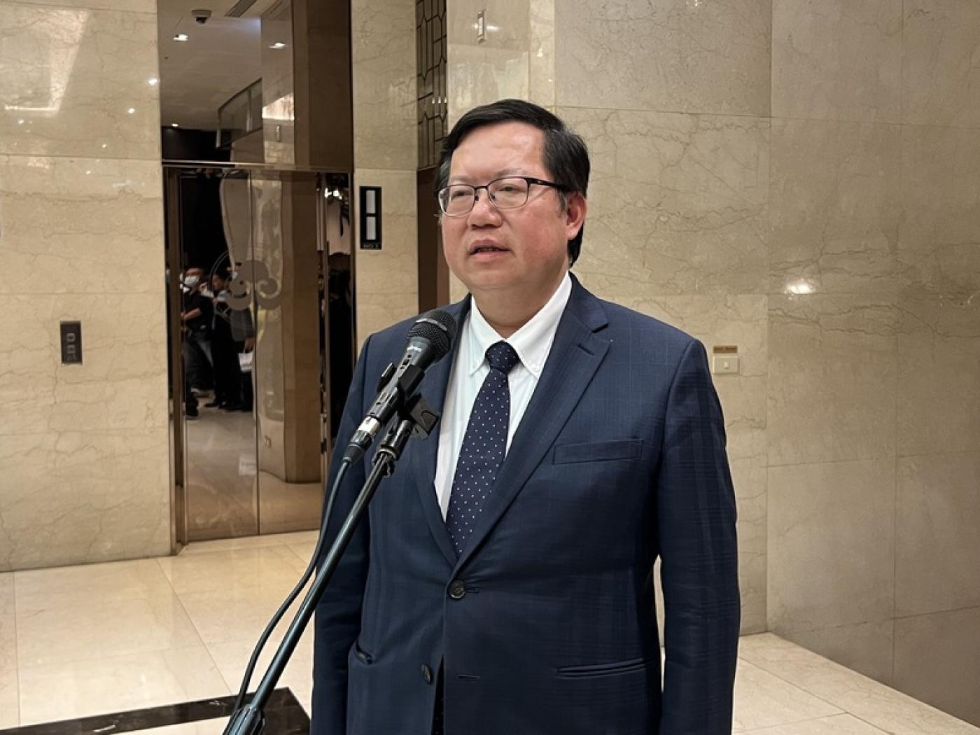 海基會董事長鄭文燦疑因桃園市長任內的土地開發案涉及貪污,今遭桃園地院以500萬元交保。資料照片