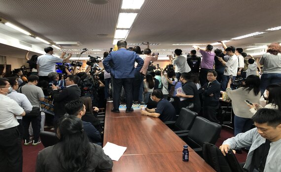 國會再度審選罷法  藍綠立委衝突有人掛彩