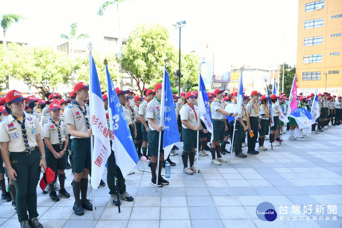 彰化縣參加「中華民國童軍第12次全國大露營」活動,來自各區290位童軍浩蕩出發。圖/記者鄧富珍攝