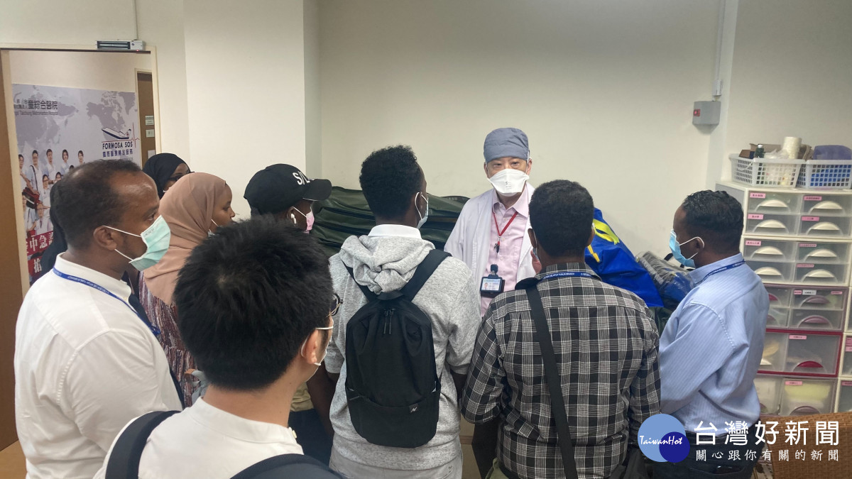 索馬利蘭醫護認識了解童綜合醫院國際轉送作業。
