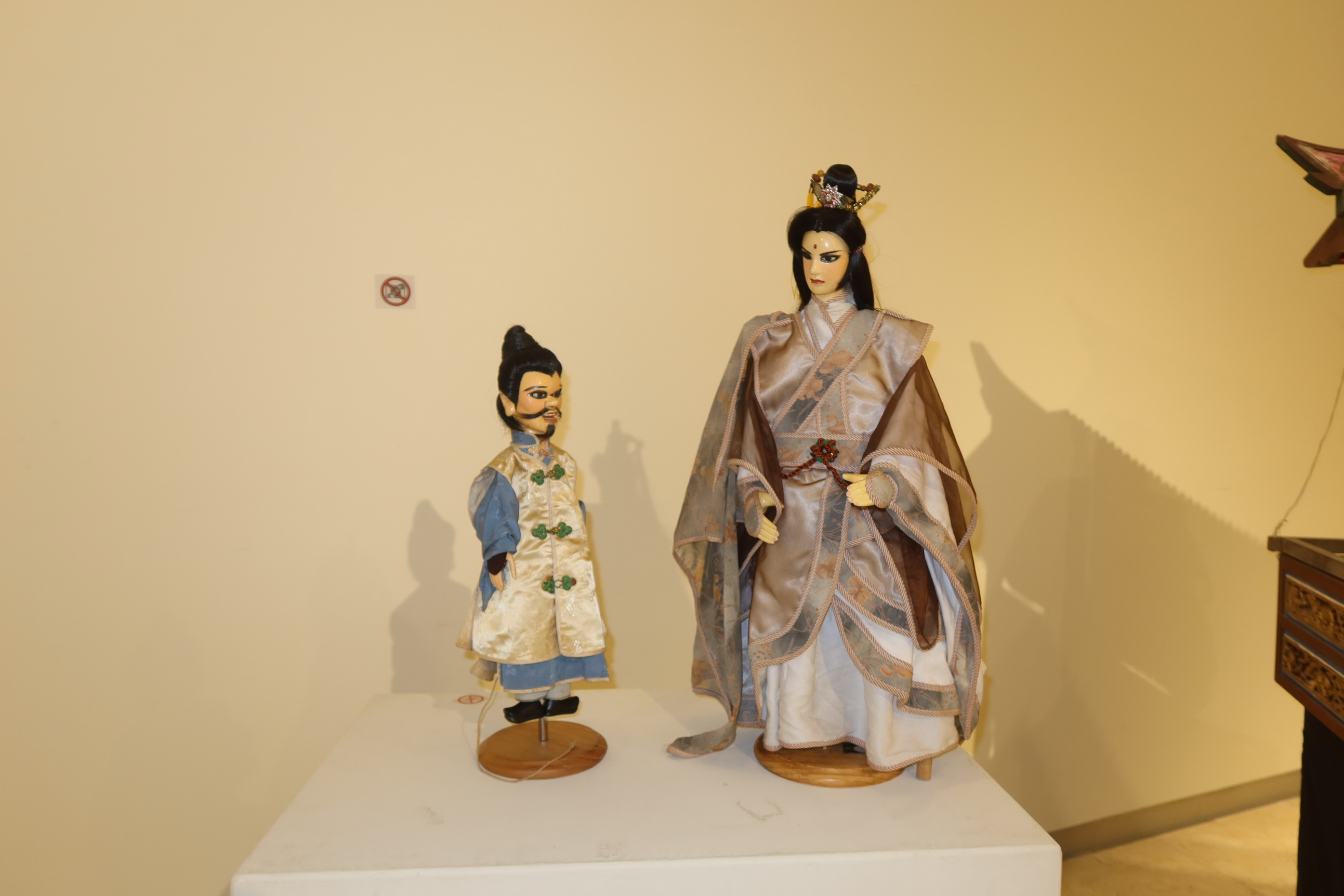 ▲彰化縣立美術館舉行世界偶遇彰化-臺美戲偶聯展，展覽集合了來自四大洲21個國家的117件戲偶，東西方的戲偶藝術大碰撞，超有看頭。（記者張溎壕攝）