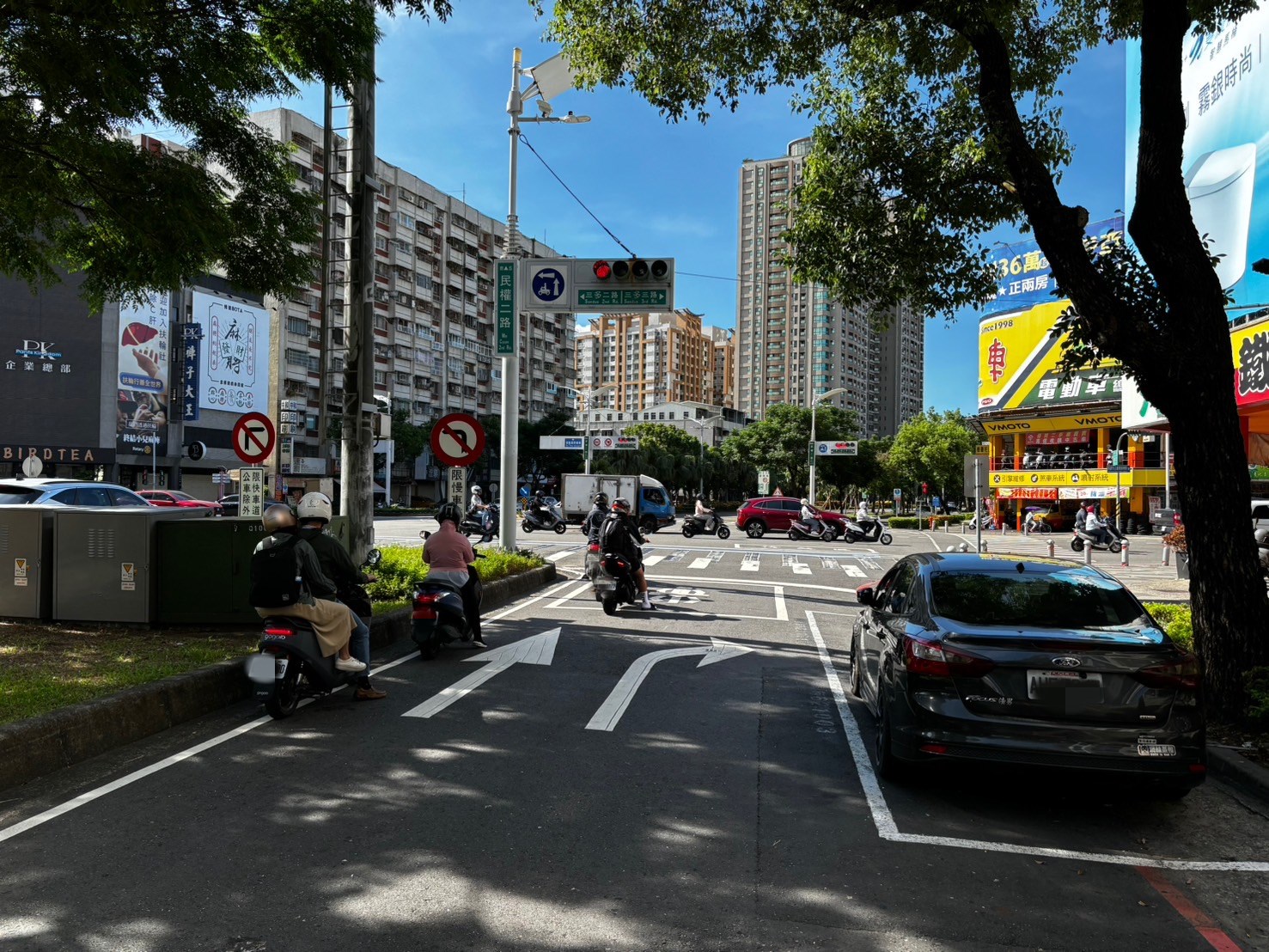 交通局研擬夏季調整號誌秒數，縮短停等時間