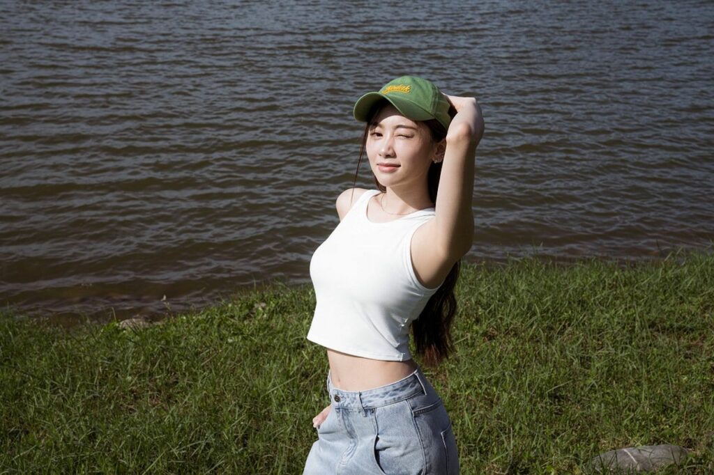 EASY SHOP[Banana Pie]BRA TOP經典削肩涼感背心-椰白2