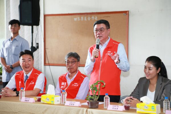 藉由「農良直賣所」等線上平台,方便消費者採購產地的農產品。圖/農糧署