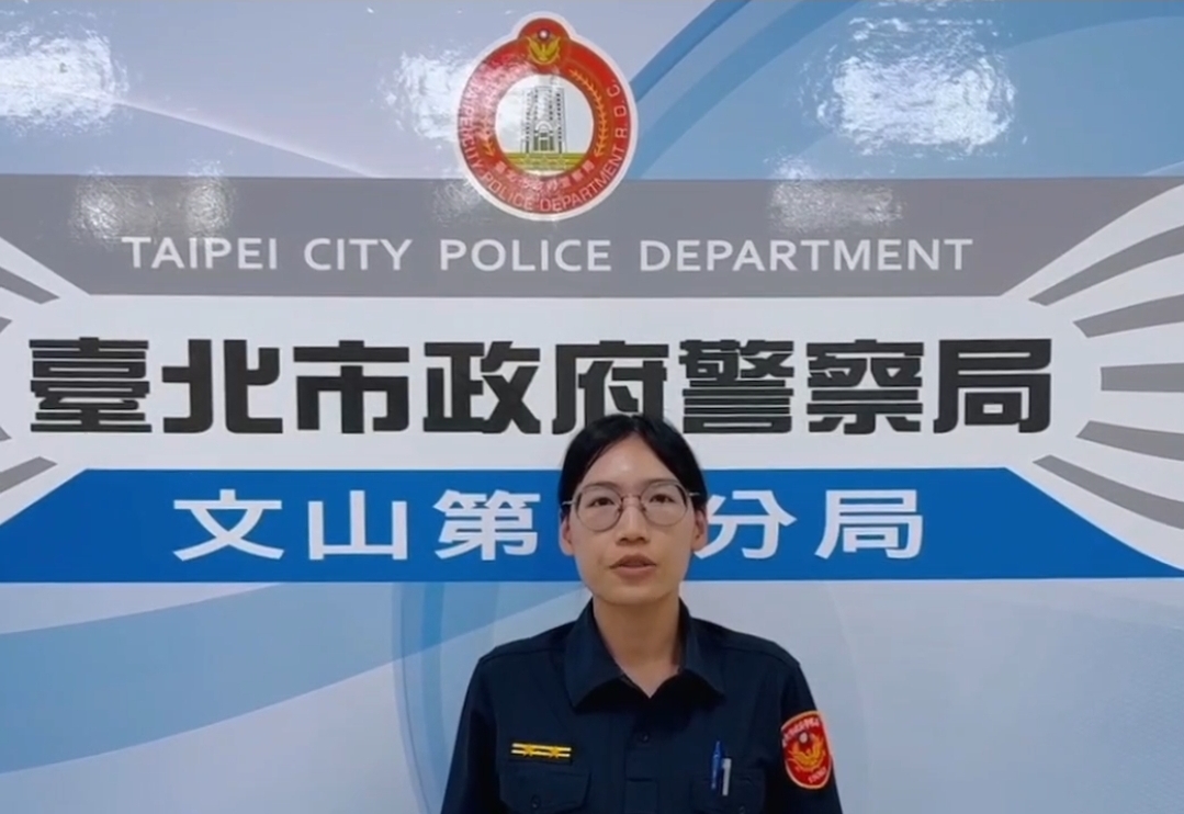 景美所所長許美雲提醒民眾,財物應隨身攜帶,並秉持「財不漏白」的原則,以免成為竊賊目標。(記者黃荷琇 翻攝)
