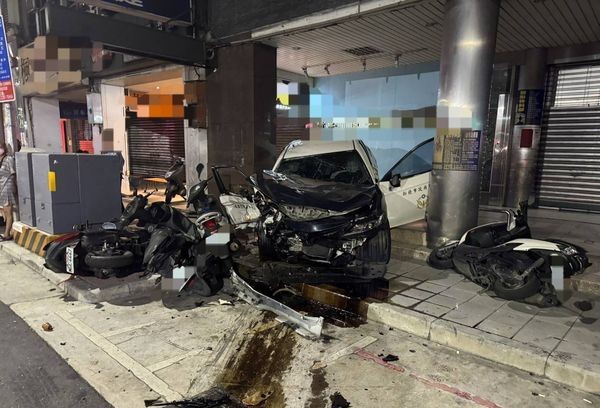 警遭毒蟲撞死「殉職與否」須銓敘部認定 三重分局:會為同仁爭取最優厚撫卹 260 警遭毒蟲撞死「殉職與否」須銓敘部認定 三重分局:會為同仁爭取最優厚撫卹 259