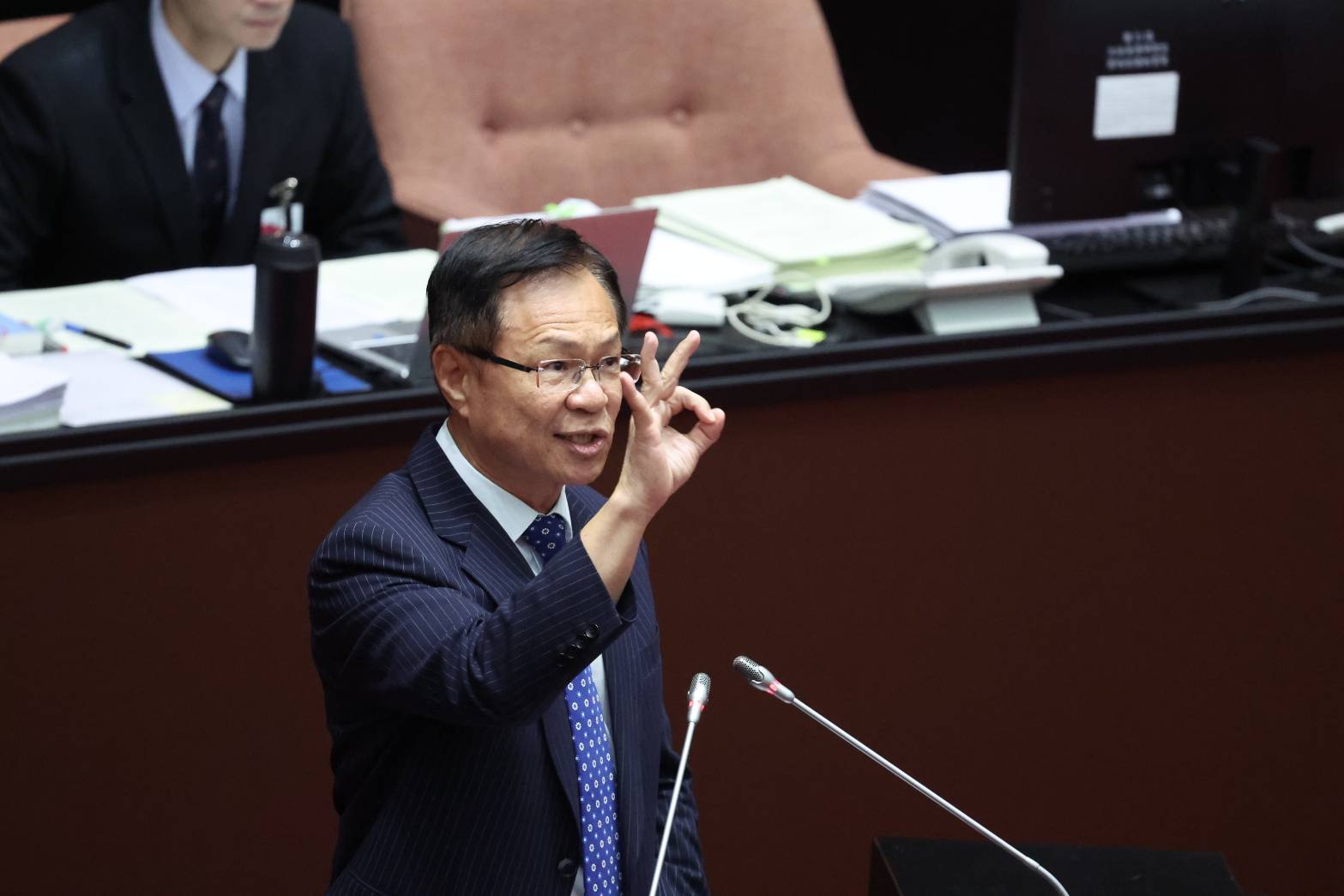 張啓楷指出,陳吉仲言論「一是打臉賴清德總統的總統令,二是藐視國會所作成決議,三是不敢面對政策成敗、不敢向國人說明政策過程和真相。」(圖/張啓楷國會辦公室)