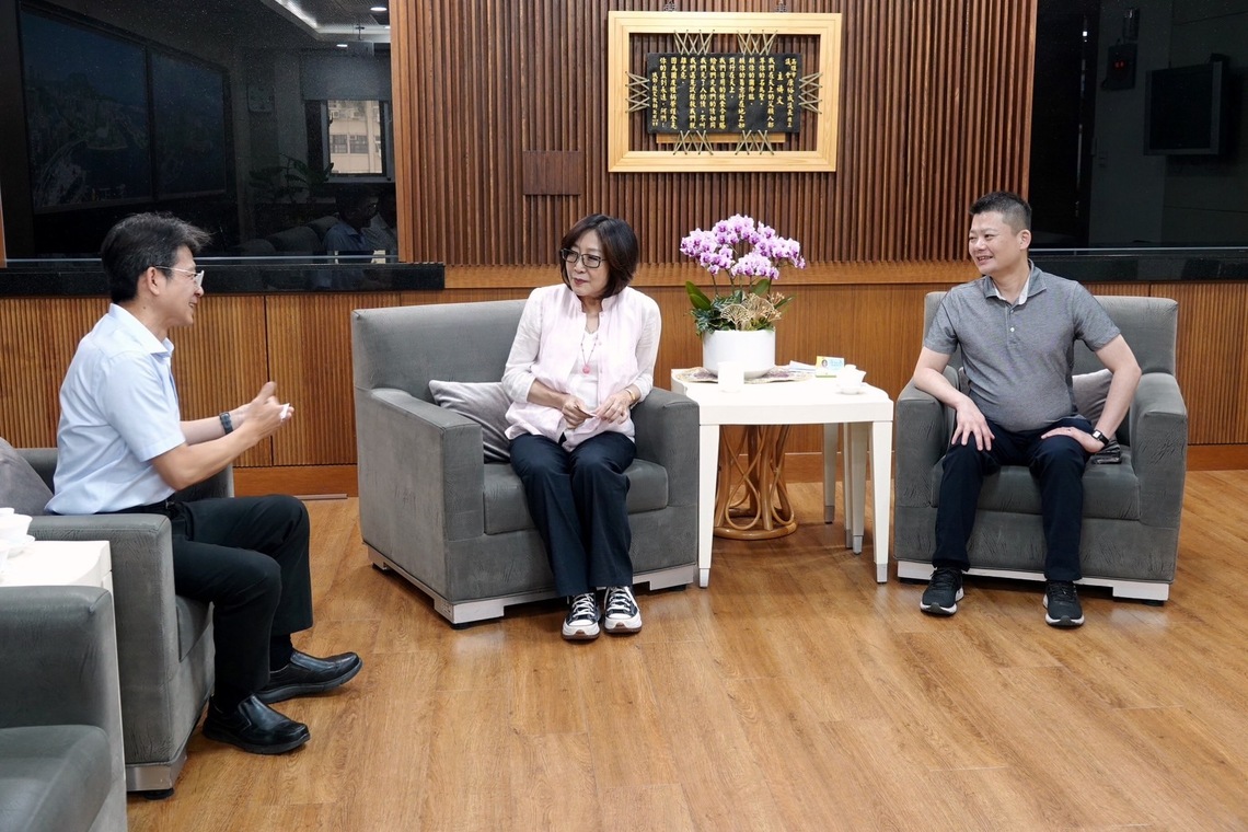 漾新聞|「康處長拜會康議長!」期許進步思維優化人事服務