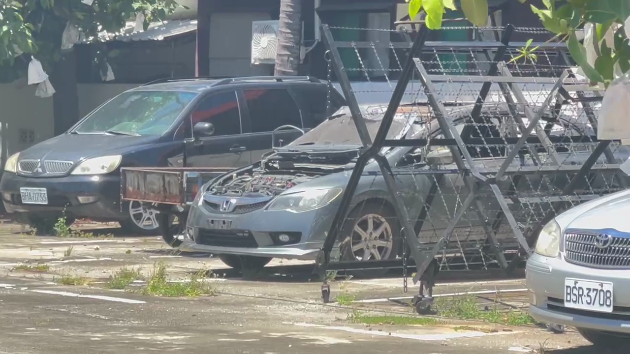 槍手網難逃後,逃往的第二輛車。翻攝畫面