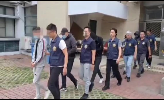 (有影片)/縣議員楊竣程鹿港服務處遭襲 外甥不滿舅舅欠錢不還率眾逞兇