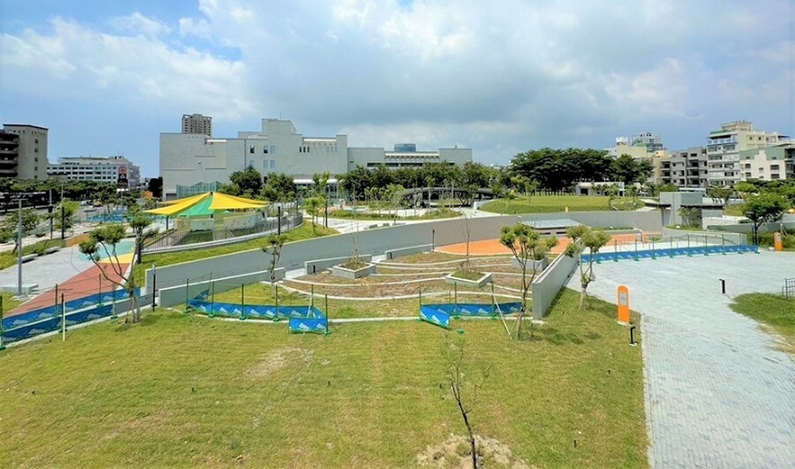 台南體三停車場地面層公園明起開放使用