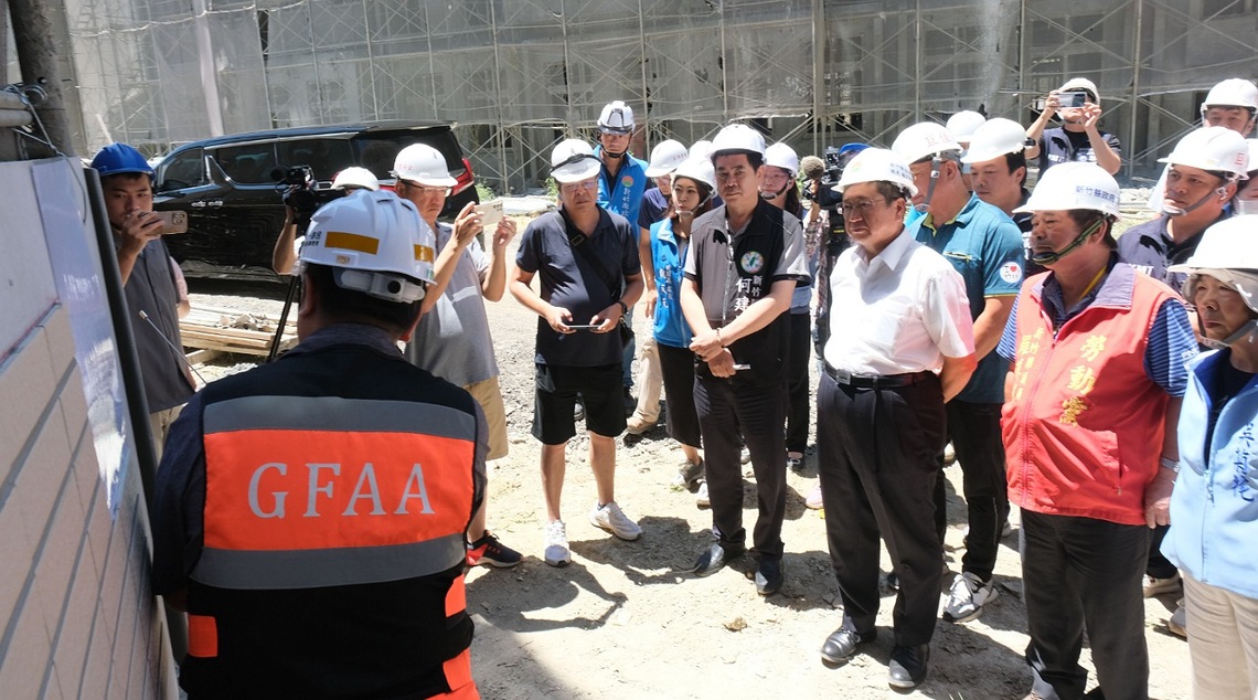 湖口高中新建校舍預計114年完工      楊文科今視察為校舍外牆選色