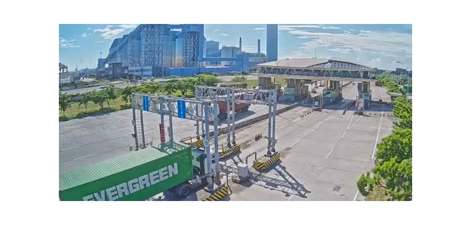 港務公司積極協處緩解港區櫃場貨櫃車流 並與市府共同努力改善沿海路壅塞問題
