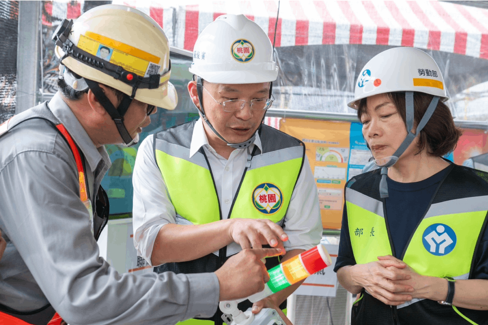 憂勞工作業熱危害及缺氧風險 何佩珊、蘇俊賓:中央地方合作降低 241 照片來源:桃園市政府