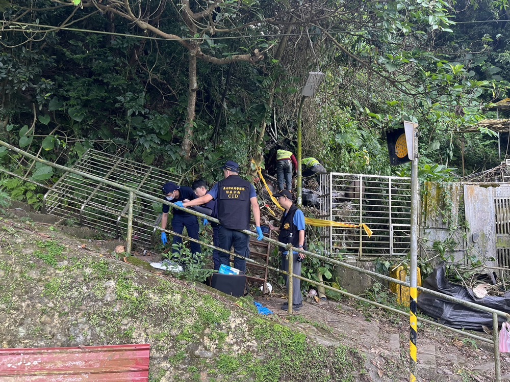 北市信義區山坡驚見頭骨 警過濾協尋失蹤人口中 222 cnews204240719a11
