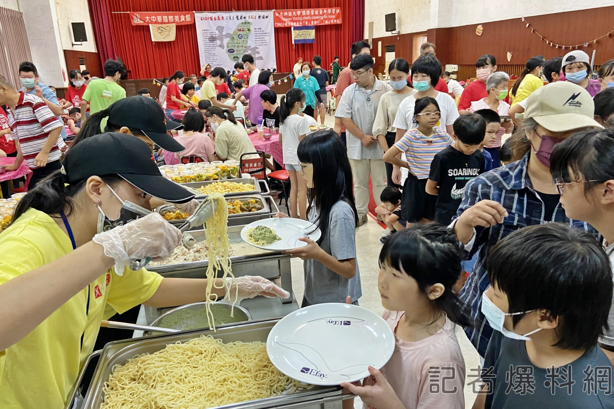 暑假要做點有意義的事 這校大學生連續10年環台義煮