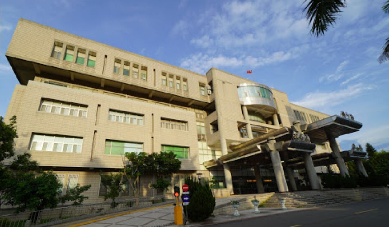 惡夫潑尿逼妻冬天洗冷水睡地板 隱忍26年兒子幫母作證「終於離婚」 214 惡夫潑尿逼妻冬天洗冷水睡地板 隱忍26年兒子幫母作證「終於離婚」 213