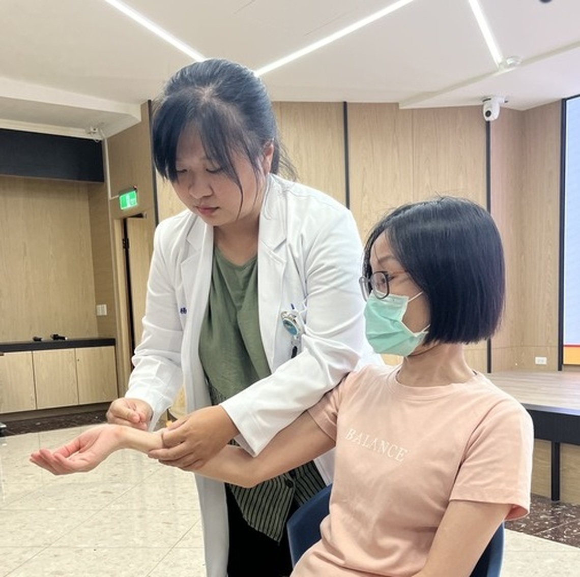 台南市醫以中醫藥緩解化療不適