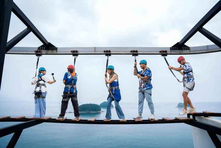 ▲《嗨！營業中》卡司陣容公佈郭泓志、莎莎、亂彈阿翔、鬼鬼吳映潔、姚元浩（好看娛樂提供）