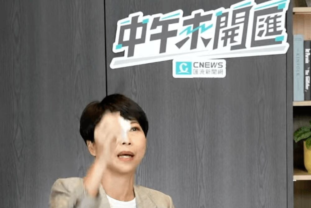 中午來開匯/父母很不支持從政 陳亭妃:因知女兒個性是拚命三郎 235 照片來源:CNEWS匯流新聞網