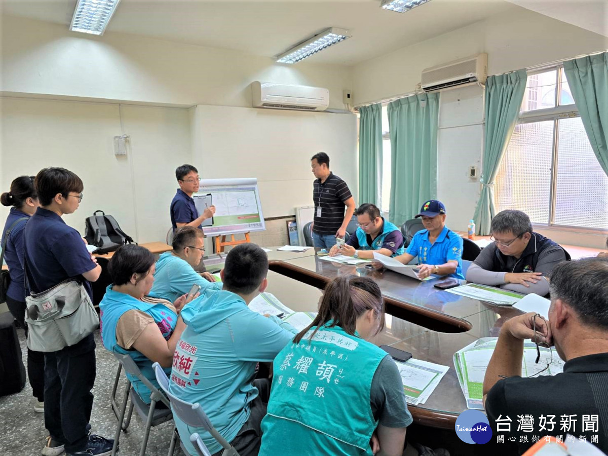 市府邀集相關團體代表與學者進行圖說審議,並接續至各區辦理會勘及說明會