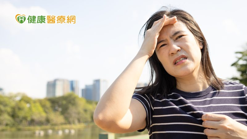 不只皮膚!夏天眼睛也要「防曬」 醫授4方法延緩白內障報到時間