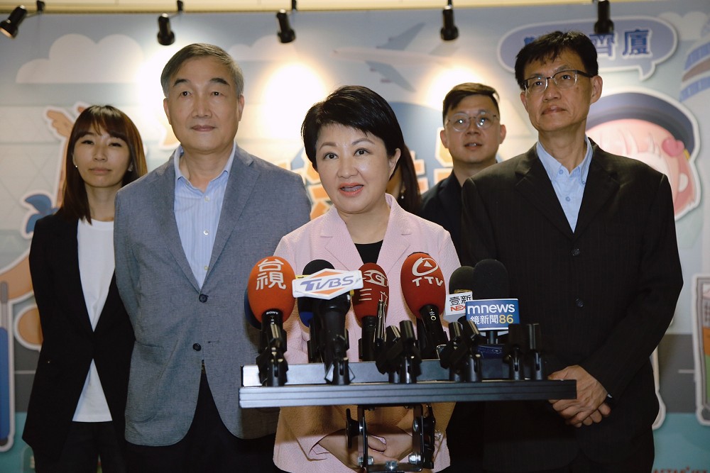 盧秀燕訪美推4大目的 不排除提前返台坐鎮「凱米」侵襲 228 盧秀燕訪美推4大目的 不排除提前返台坐鎮「凱米」侵襲 227
