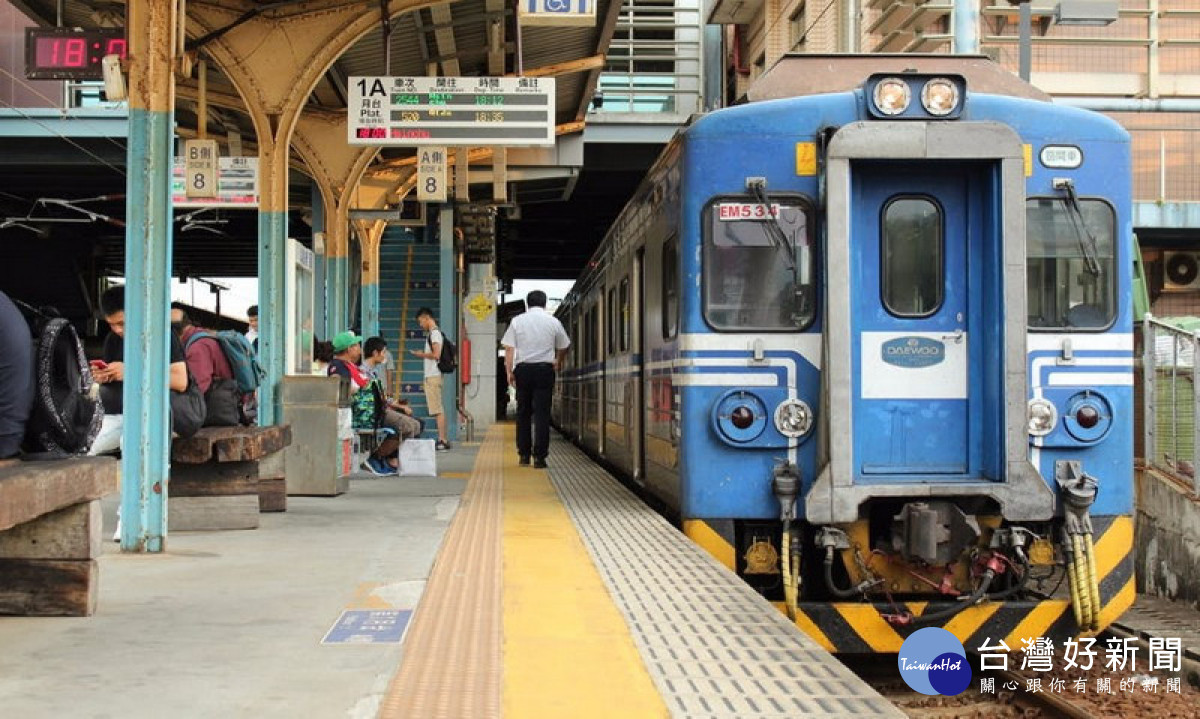 ▲因應凱米颱風，臺鐵24日調動行駛列車班次。