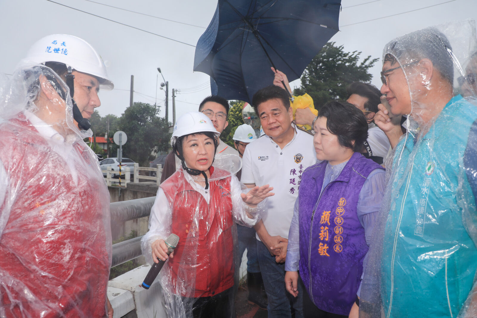 凱米颱風台中防汛嚴陣以待 盧秀燕視察海線南山截水溝 222 凱米颱風台中防汛嚴陣以待 盧秀燕視察海線南山截水溝 221