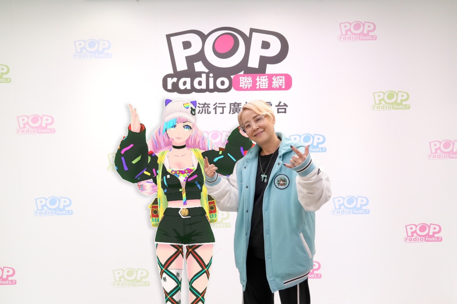 虛擬歌手 希夢XI MEN 接受電台POP RADIO 節目《依同開Mic辣!》主持人李明依訪問。 (圖/POP Radio提供)