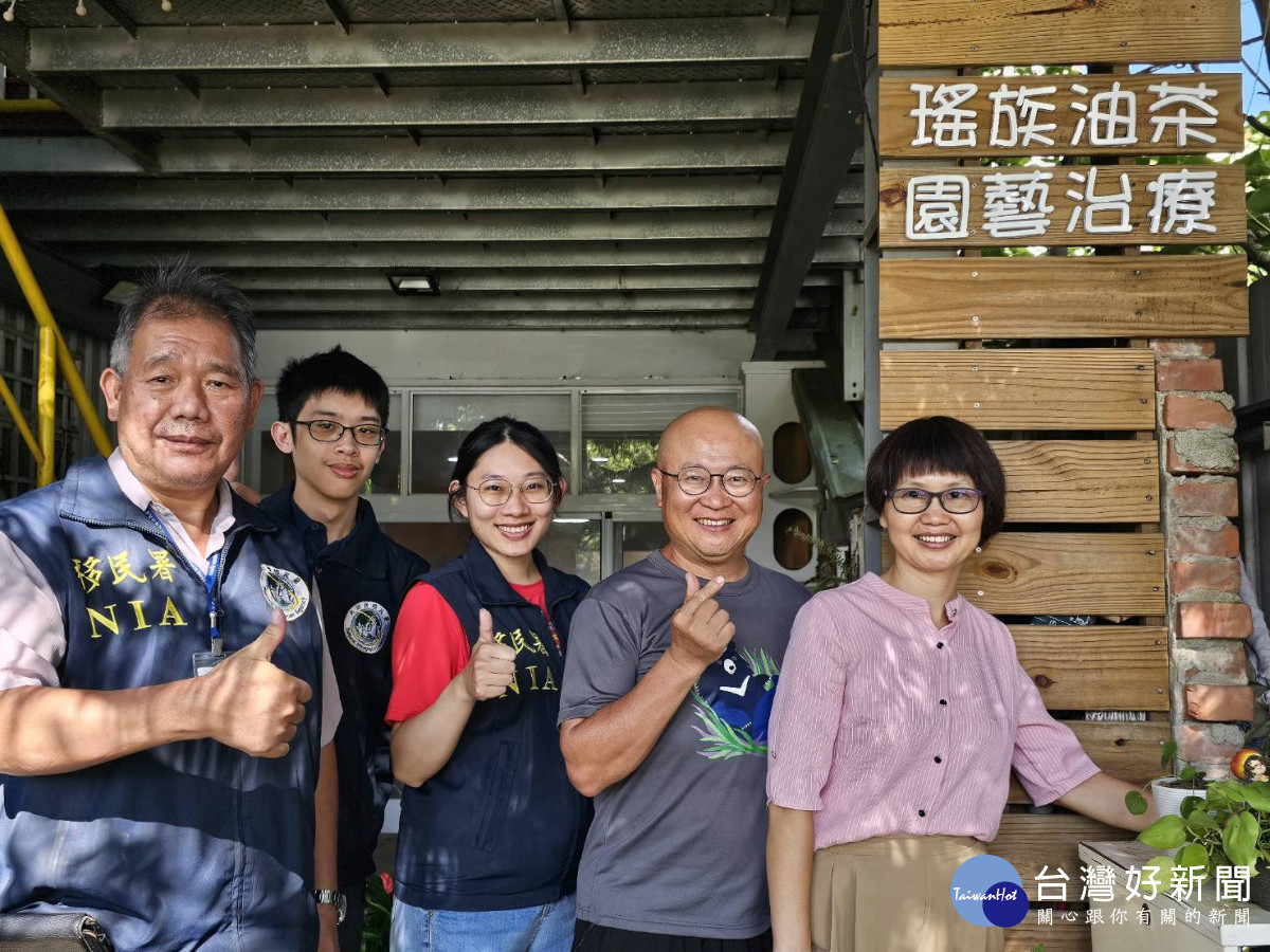 來自廣西瑤族的新住民宋瓊英，於清泉崗忠義社區開創瑤族油茶小館。