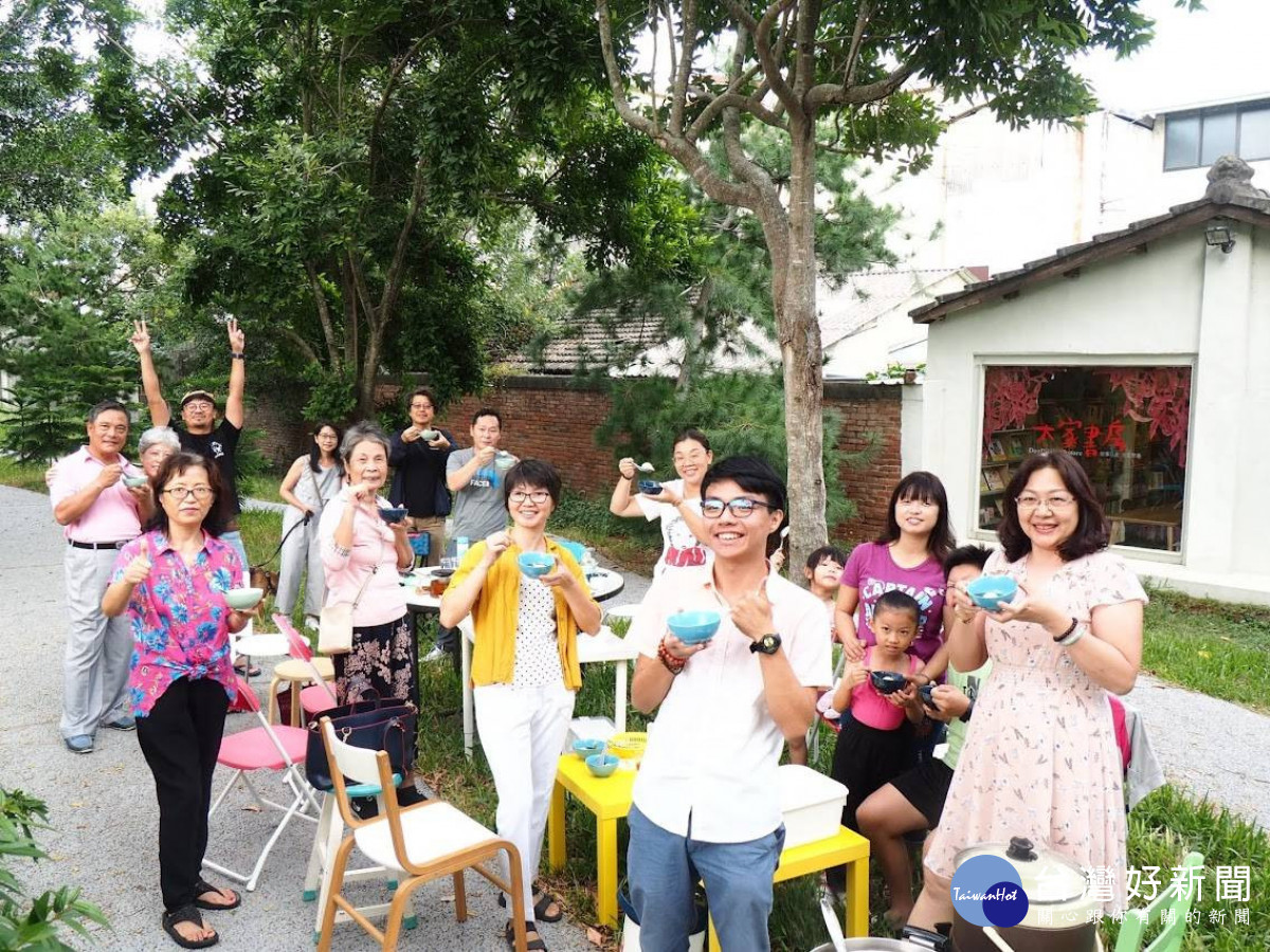 宋瓊英瑤族油茶小館結合現代園藝治療理念,推廣瑤族飲食文化。