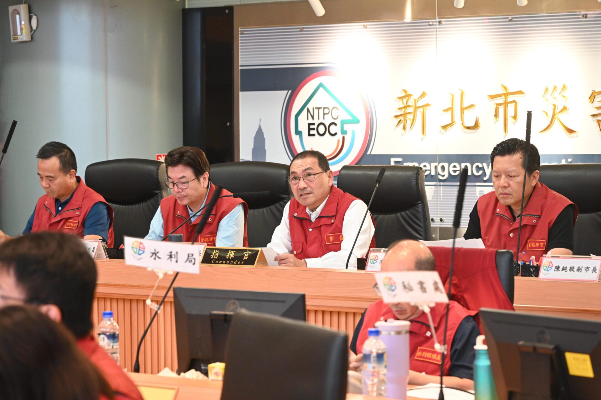 盤點資源 侯友宜:隨時準備馳援颱風災情嚴重縣市