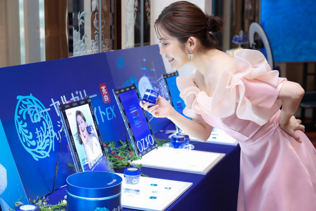 王宇婕閃亮現身品牌記者會