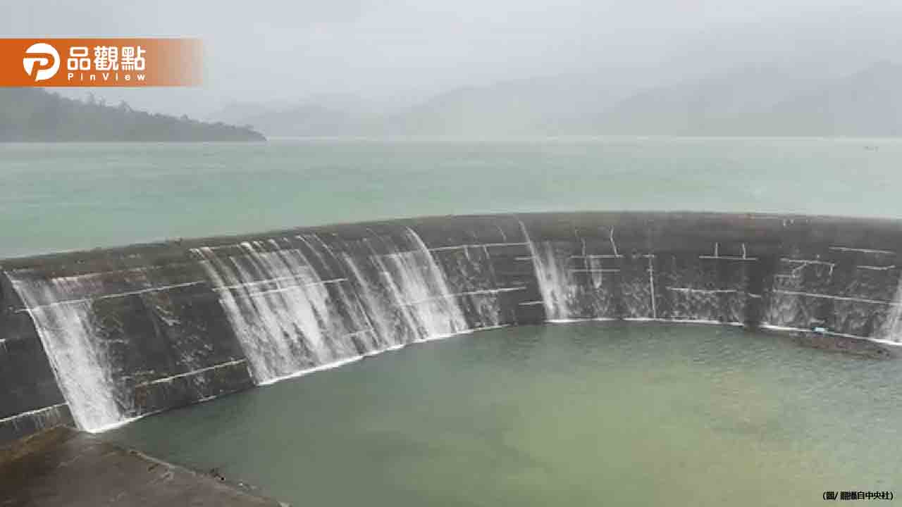 暴雨狂襲!曾文、南化水庫滿溢 放水量驚人