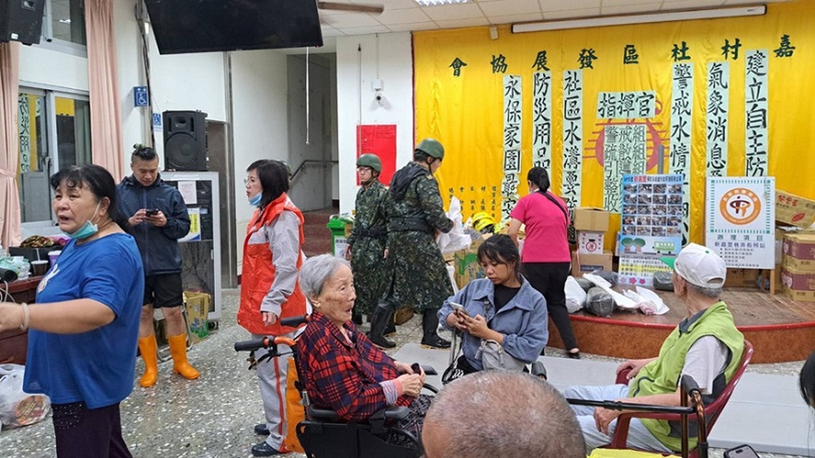 凱米颱風台南鹽水後壁收容3百災民 閣揆勘災表明將全力支援善後
