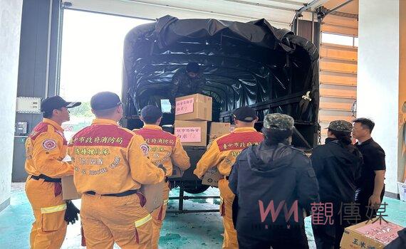 中市和平區新佳陽部落道路中斷 消防局三路搶進運補物資